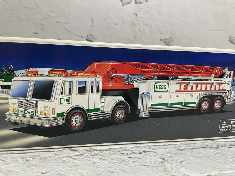 2000 Hess Fire Truck with Working Lights and Sirens